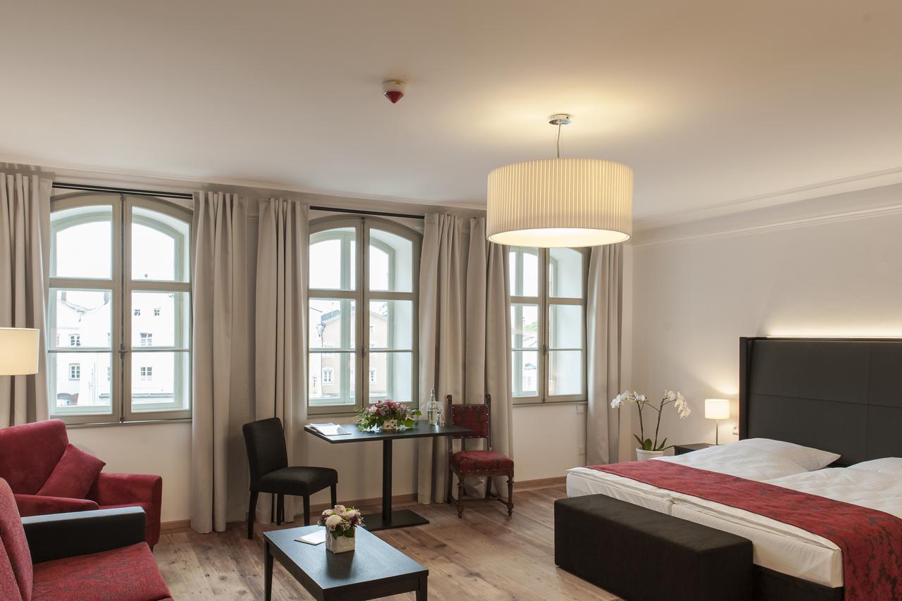 Boutique Hotel Hardthaus Kraiburg am Inn Room photo